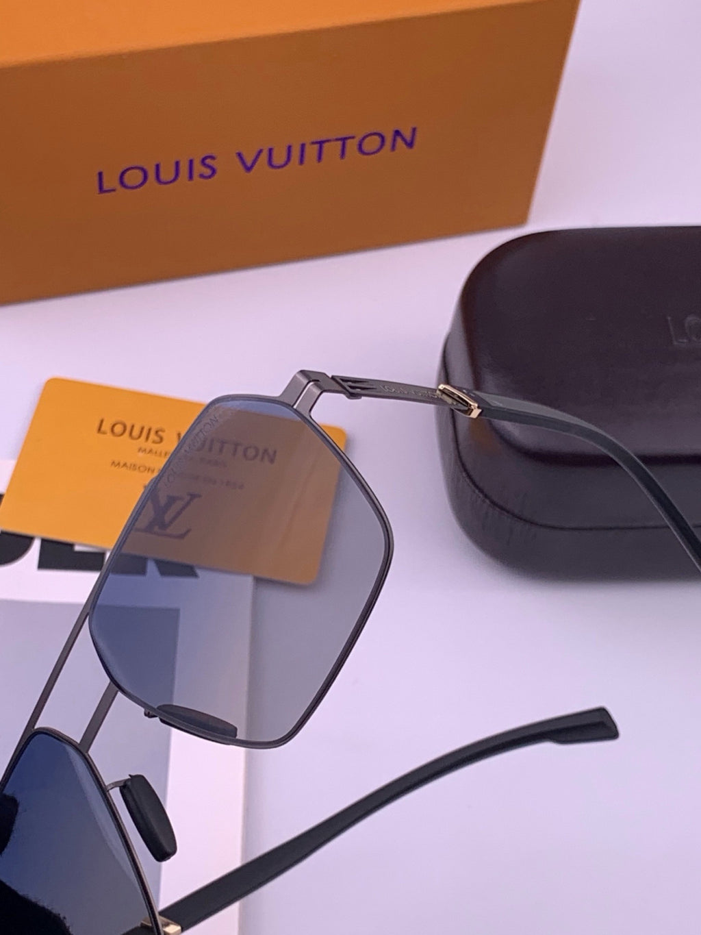 Louis Vuitton L313 Fashion Gold Lens Sunglasses for Men & Women - 431282 - detail image 2