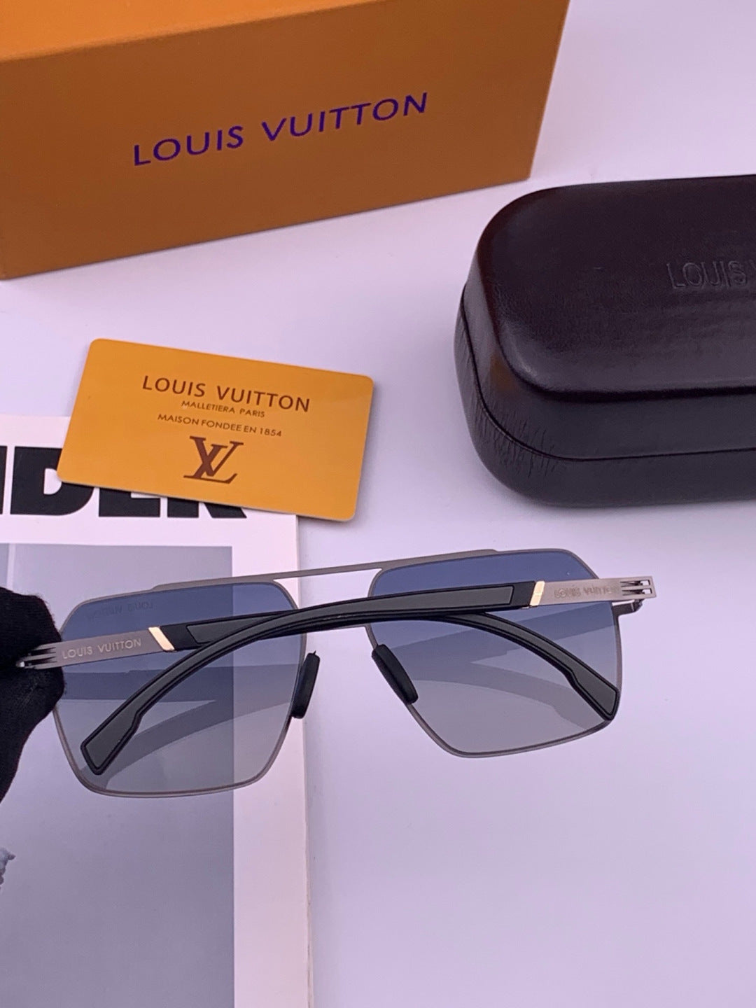Louis Vuitton L313 Fashion Gold Lens Sunglasses for Men & Women - 431282 - detail image 6