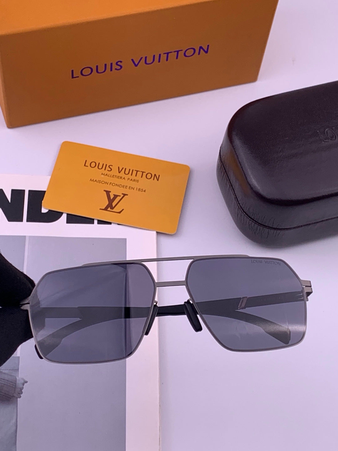 Louis Vuitton L313 Fashion Gold Lens Sunglasses for Men & Women - 431283