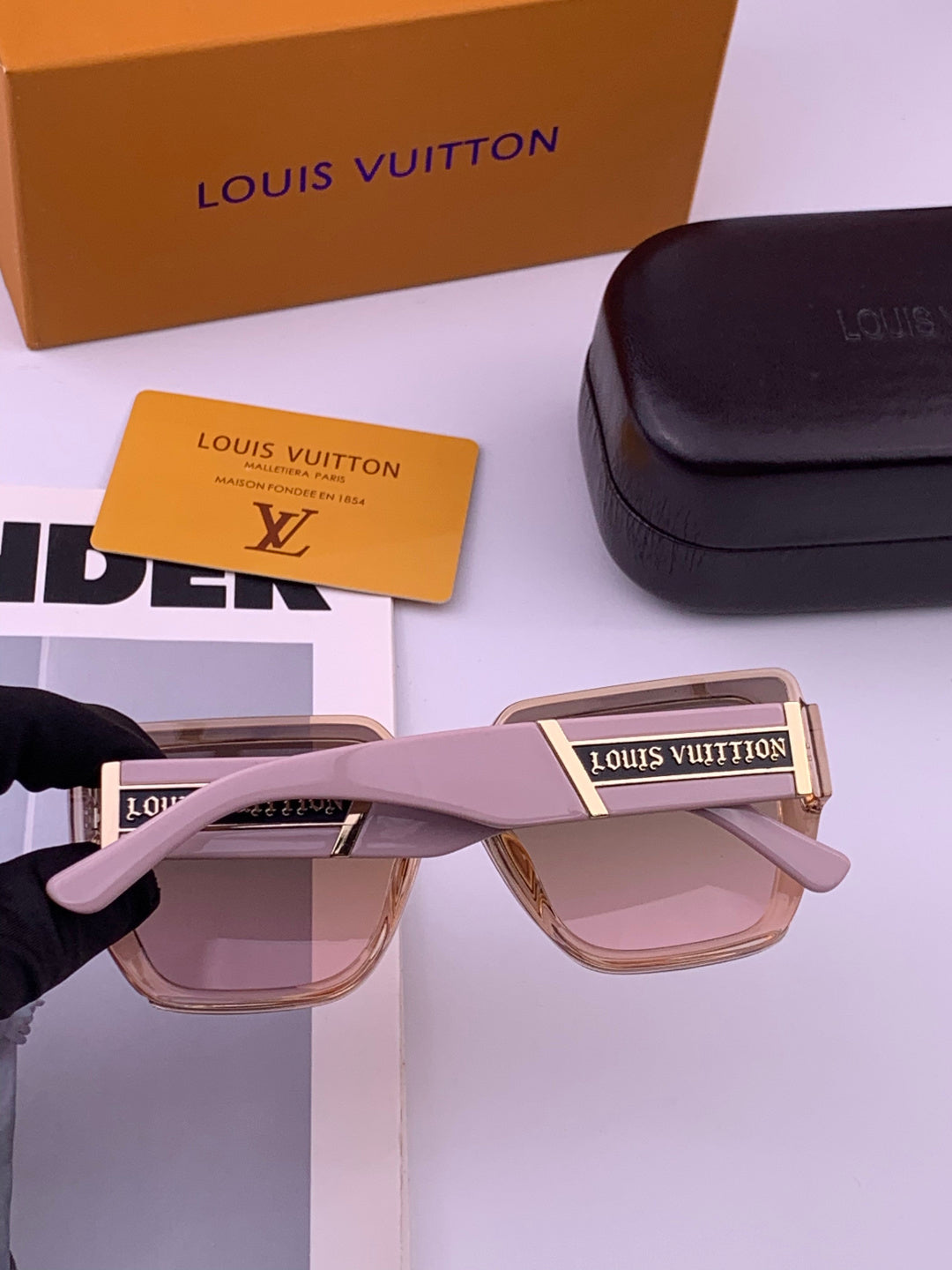 Louis Vuitton L4231 Square Brown Lens Sunglasses for Men & Women - 431192 - detail image 7