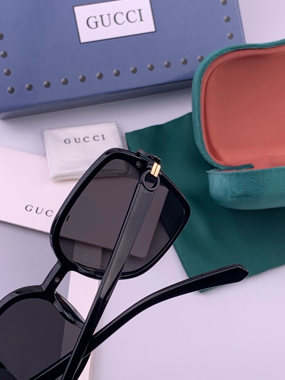 Gucci G9223 Polarized Square Black Lens Sunglasses for Men & Women - 431363 - detail image 3