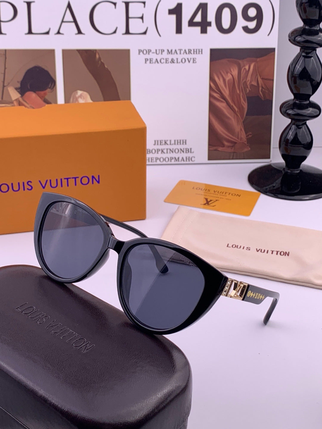 Louis Vuitton L15803 Square Black Lens Sunglasses for Women - 431179 - detail image 3