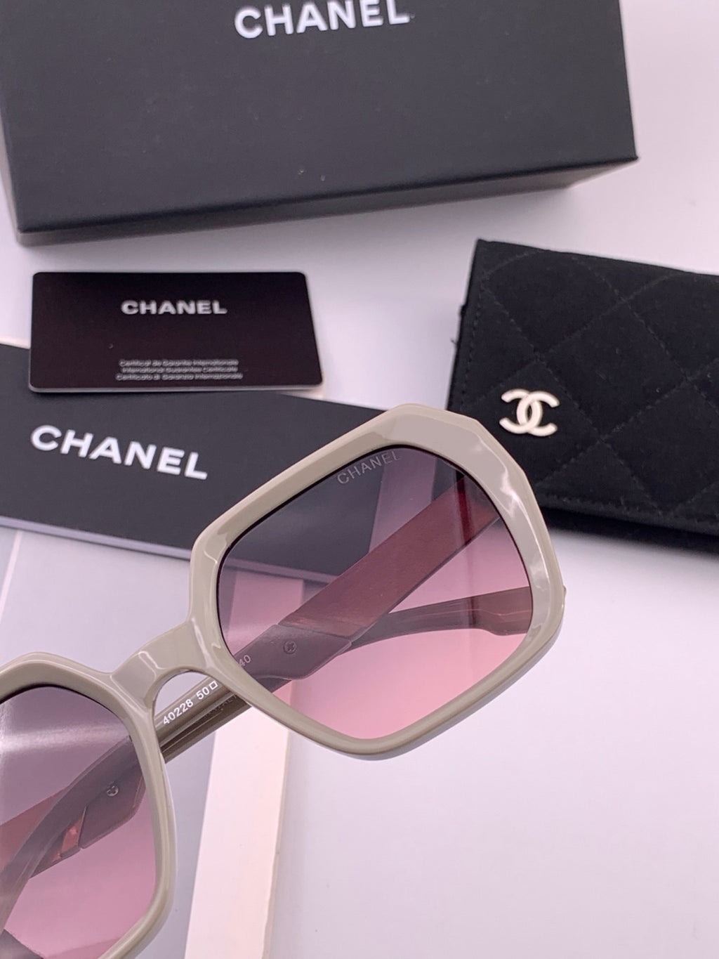 Chanel CH84022 Oversized Black Lens Sunglasses for Men & Women - 431588 - detail image 4