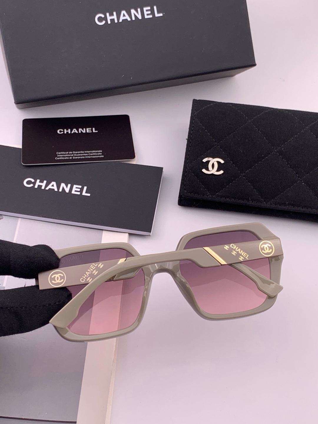Chanel CH84022 Oversized Black Lens Sunglasses for Men & Women - 431588 - detail image 6