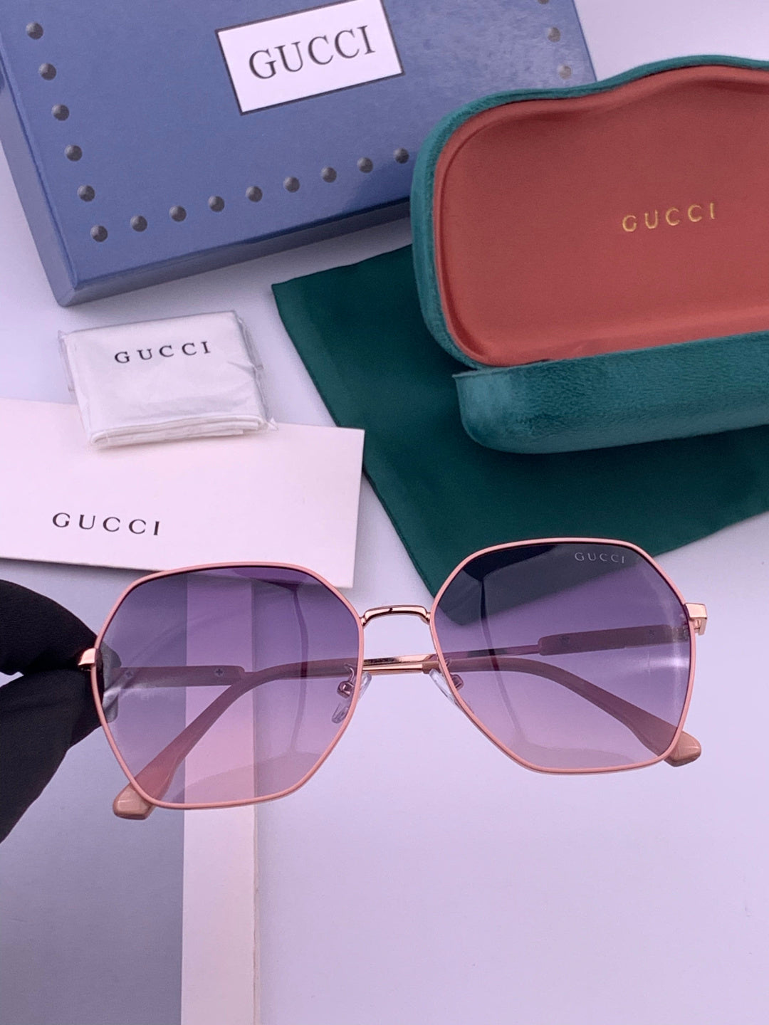 Gucci G9822 Polarized Oversized Brown Lens Sunglasses for Men & Women - 431344
