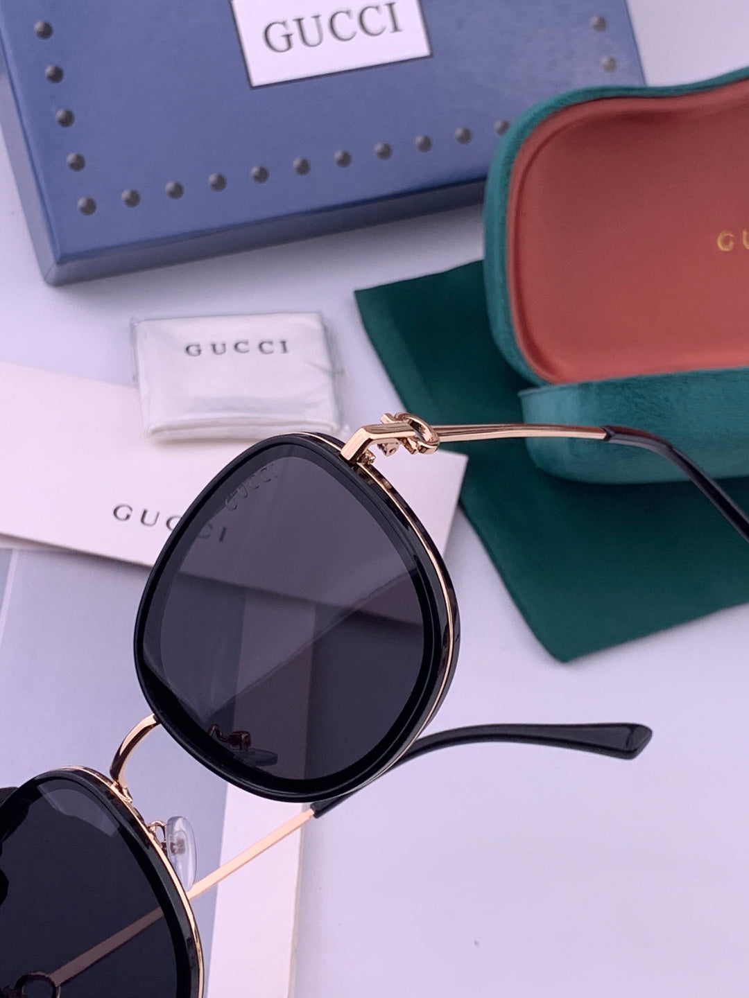 Gucci G9680 Polarized Fashion Black Lens Sunglasses for Men & Women - 431347 - detail image 3