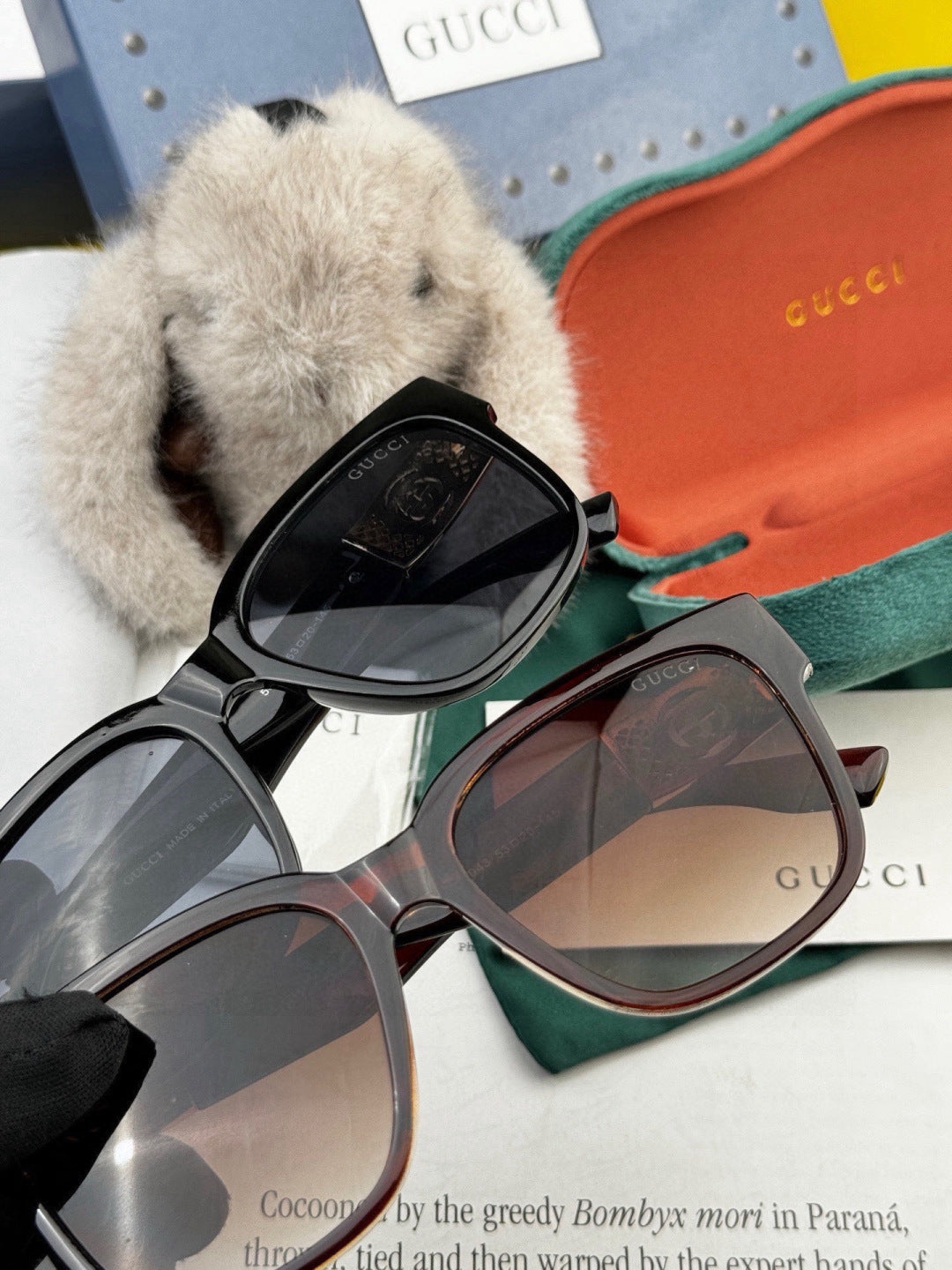 Gucci G35804 Square Gold Lens Sunglasses for Men & Women - 431348 - detail image 5
