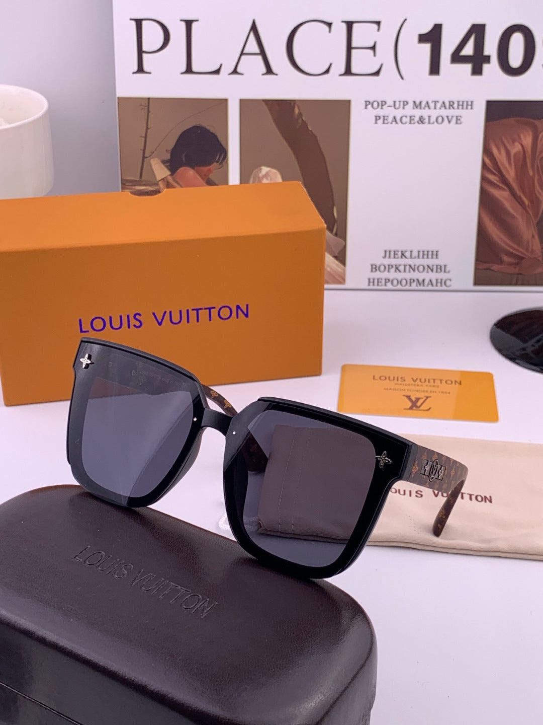 Louis Vuitton L1132 Square Gold Lens Sunglasses for Women - 431168 - detail image 2