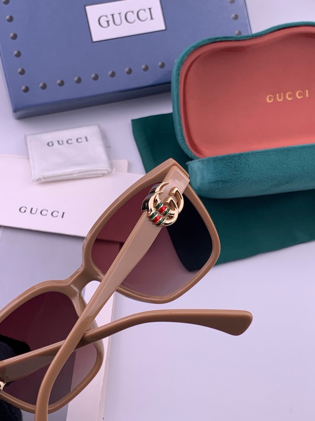Gucci G0262 Polarized Square Gold Lens Sunglasses for Men & Women - 431355 - detail image 3