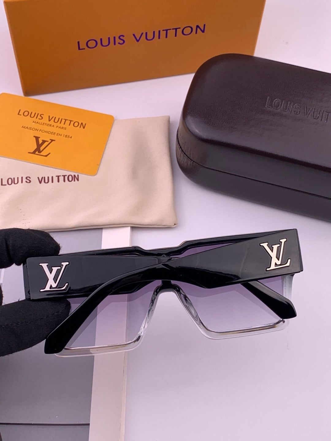 Louis Vuitton L7600 Square Black Lens Sunglasses for Women - 431170 - detail image 6