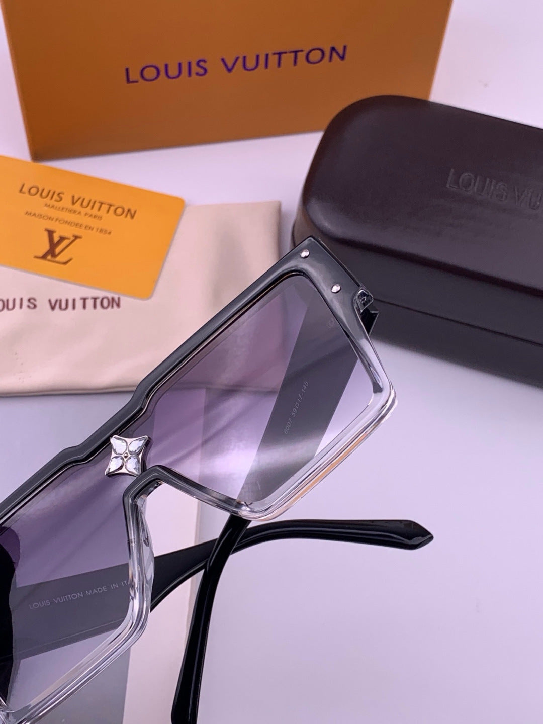 Louis Vuitton L7600 Square Black Lens Sunglasses for Women - 431170 - detail image 5