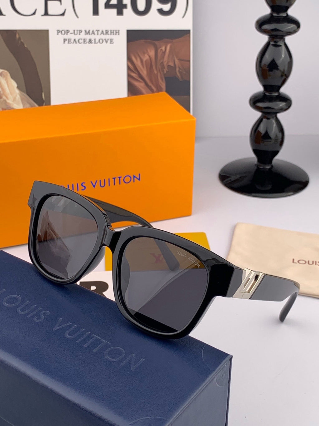 Louis Vuitton L5516 Polarized Square Brown Lens Sunglasses for Men & Women - detail image 4