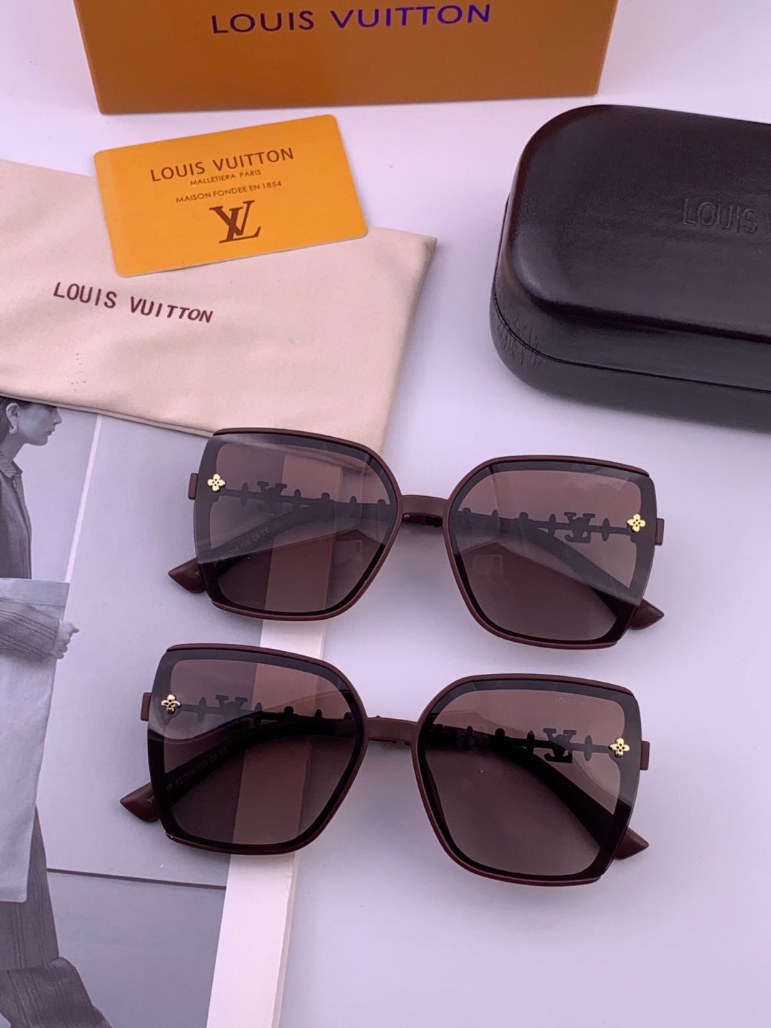Louis Vuitton L3992 Polarized Square Black Lens Sunglasses for Men & Women - detail image 6