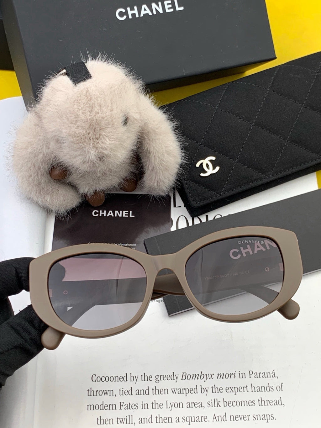 Chanel CH3991 Polarized Round Silver Lens Sunglasses for Women - 431570 - detail image 2