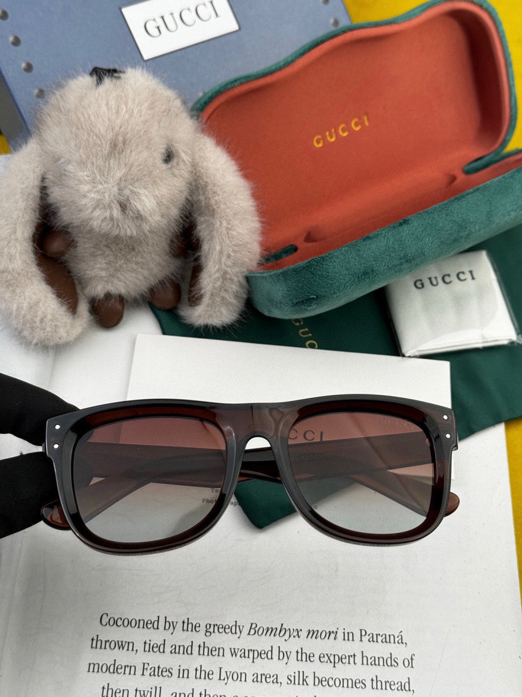 Gucci G9108 Polarized Square Red Lens Sunglasses for Men & Women - detail image 2