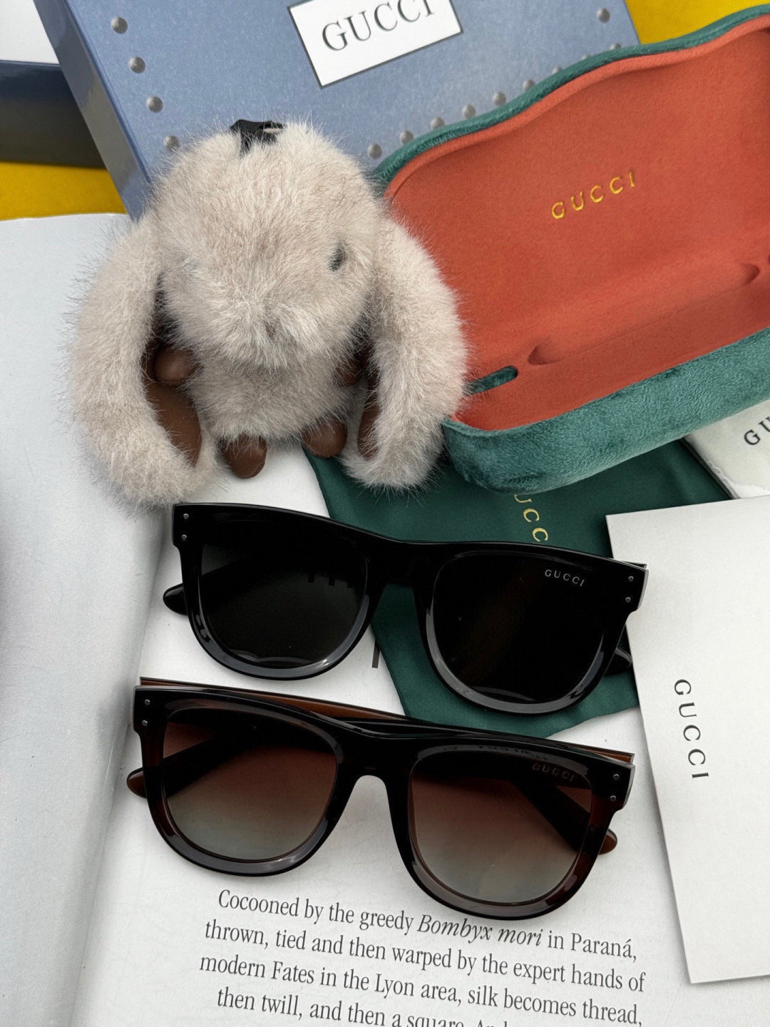 Gucci G9108 Polarized Square Red Lens Sunglasses for Men & Women - detail image 6