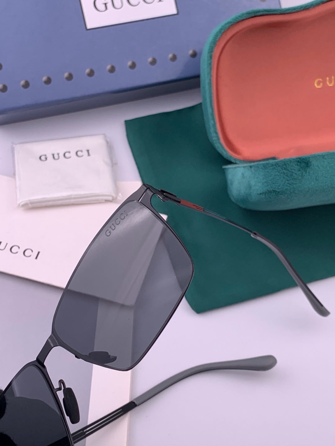 Gucci G2882 Fashion Pink Lens Sunglasses for Men & Women - 431331 - detail image 3