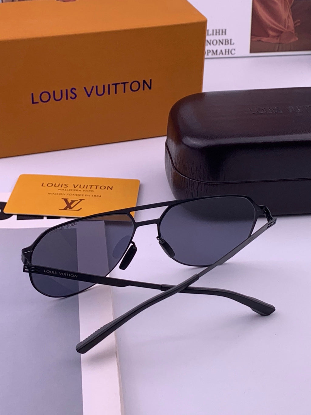 Louis Vuitton L712 Fashion Brown Lens Sunglasses for Men & Women - 431157 - detail image 5