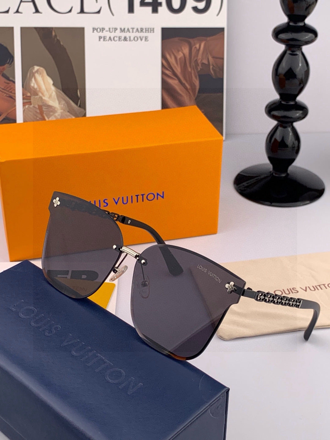 Louis Vuitton L7101 Square Gold Lens Sunglasses for Men & Women - 448590 - detail image 4