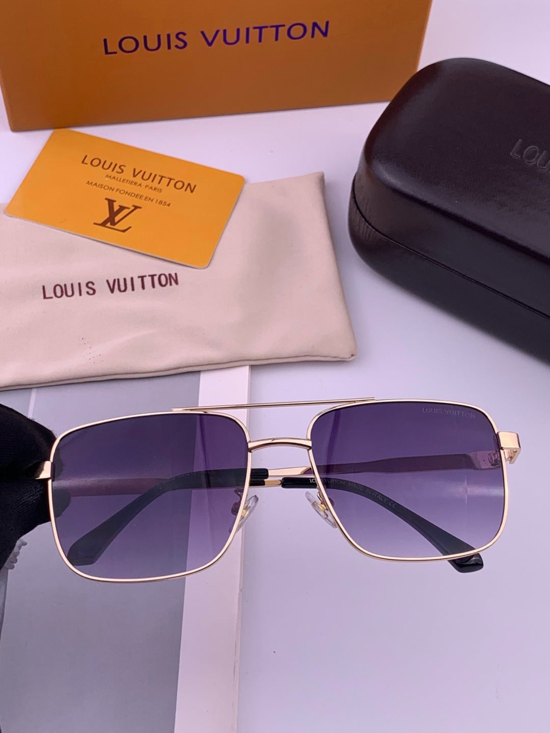 Louis Vuitton L3905 Aviator Gray Lens Sunglasses for Men & Women - 448600 - detail image 2
