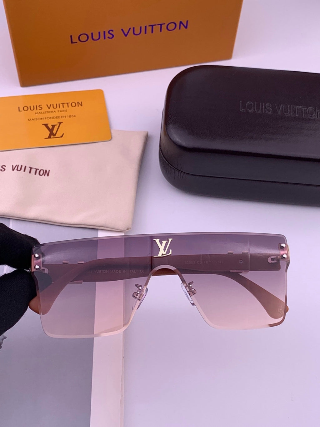 Louis Vuitton L36000 Oversized Purple Lens Sunglasses for Men & Women - 448604