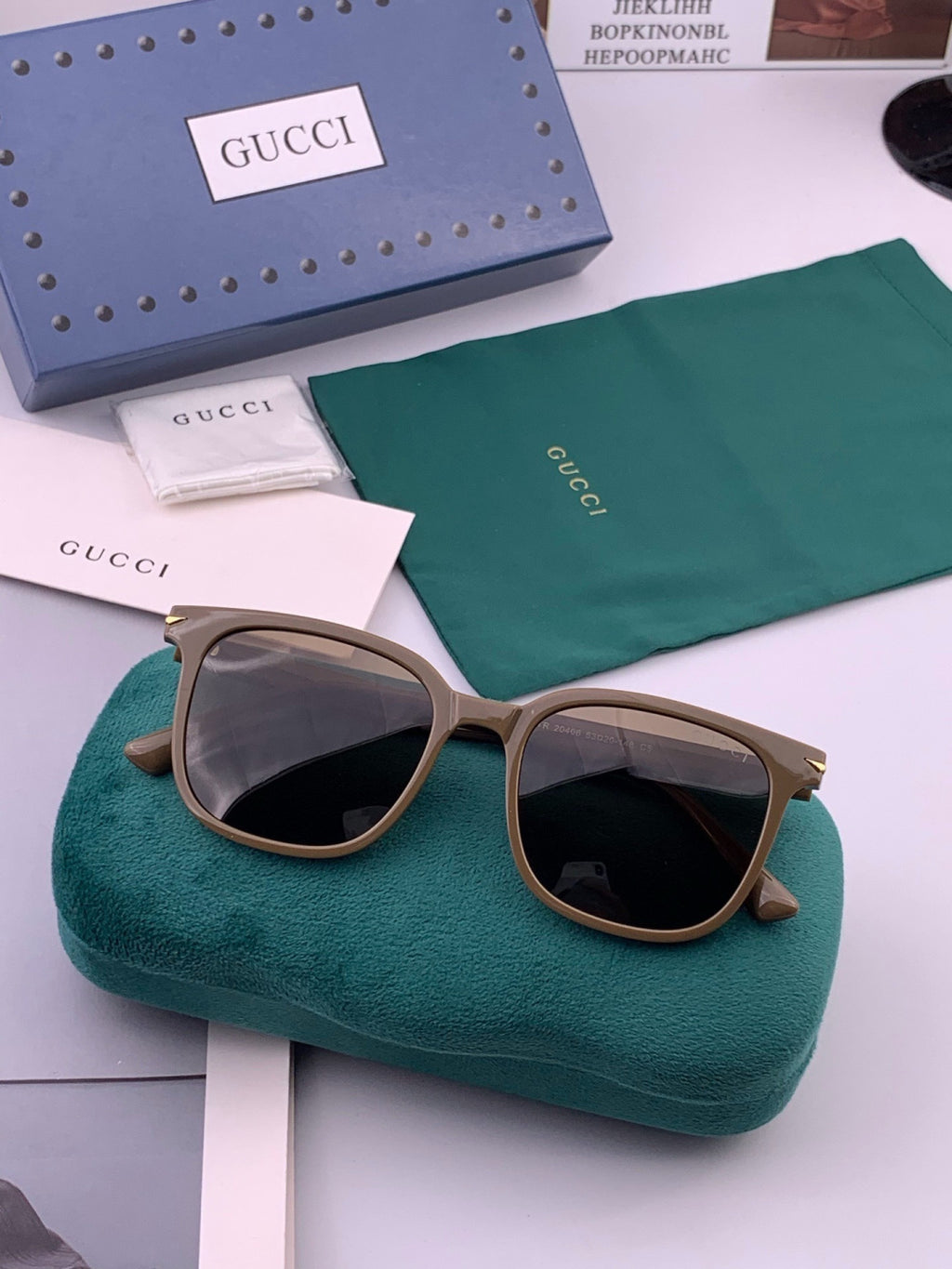 Gucci G62040 Polarized Square Black Lens Sunglasses for Men & Women - 448724 - detail image 3