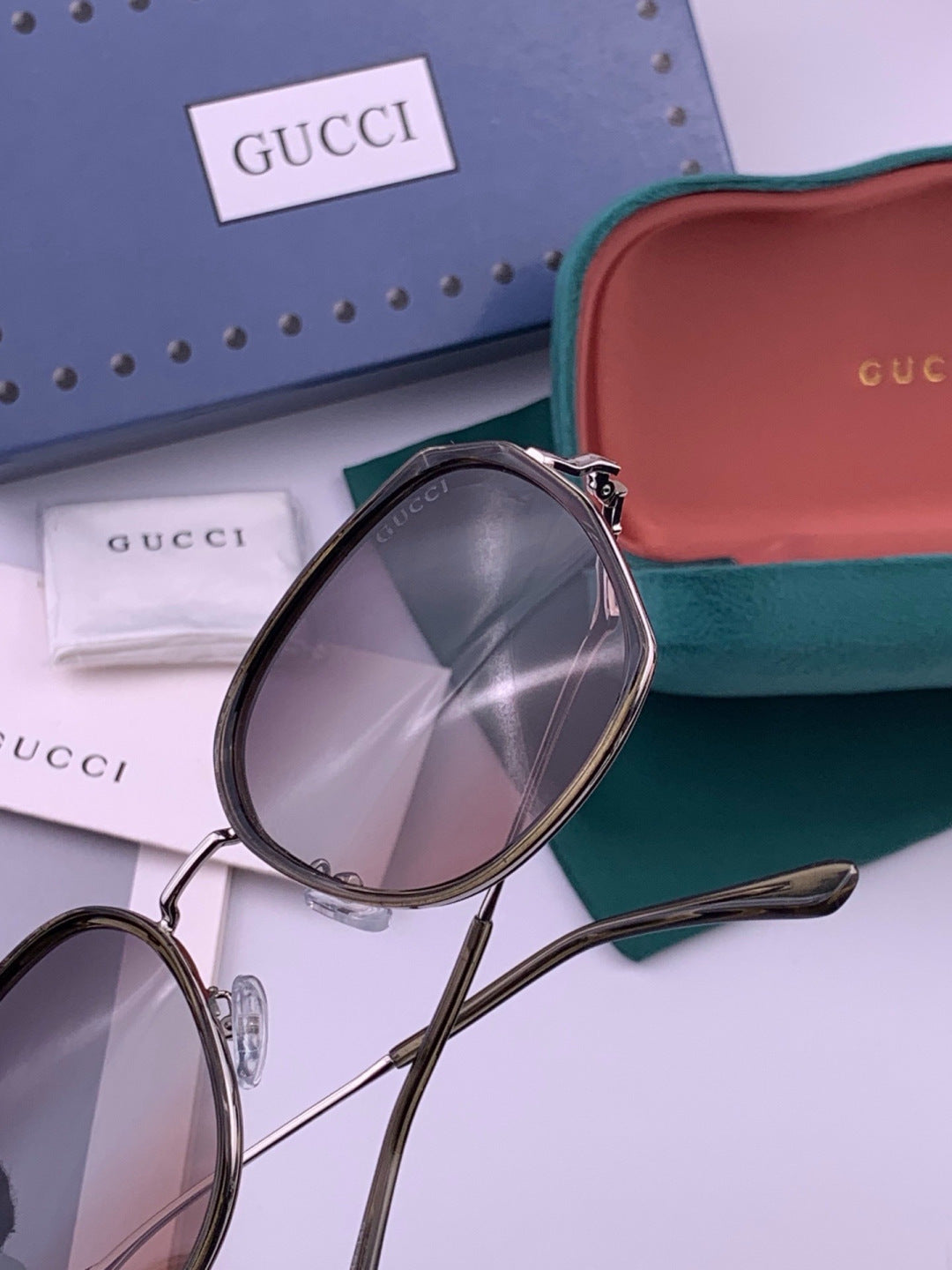 Gucci G6211 Polarized Square Brown Lens Sunglasses for Women - 448729 - detail image 7