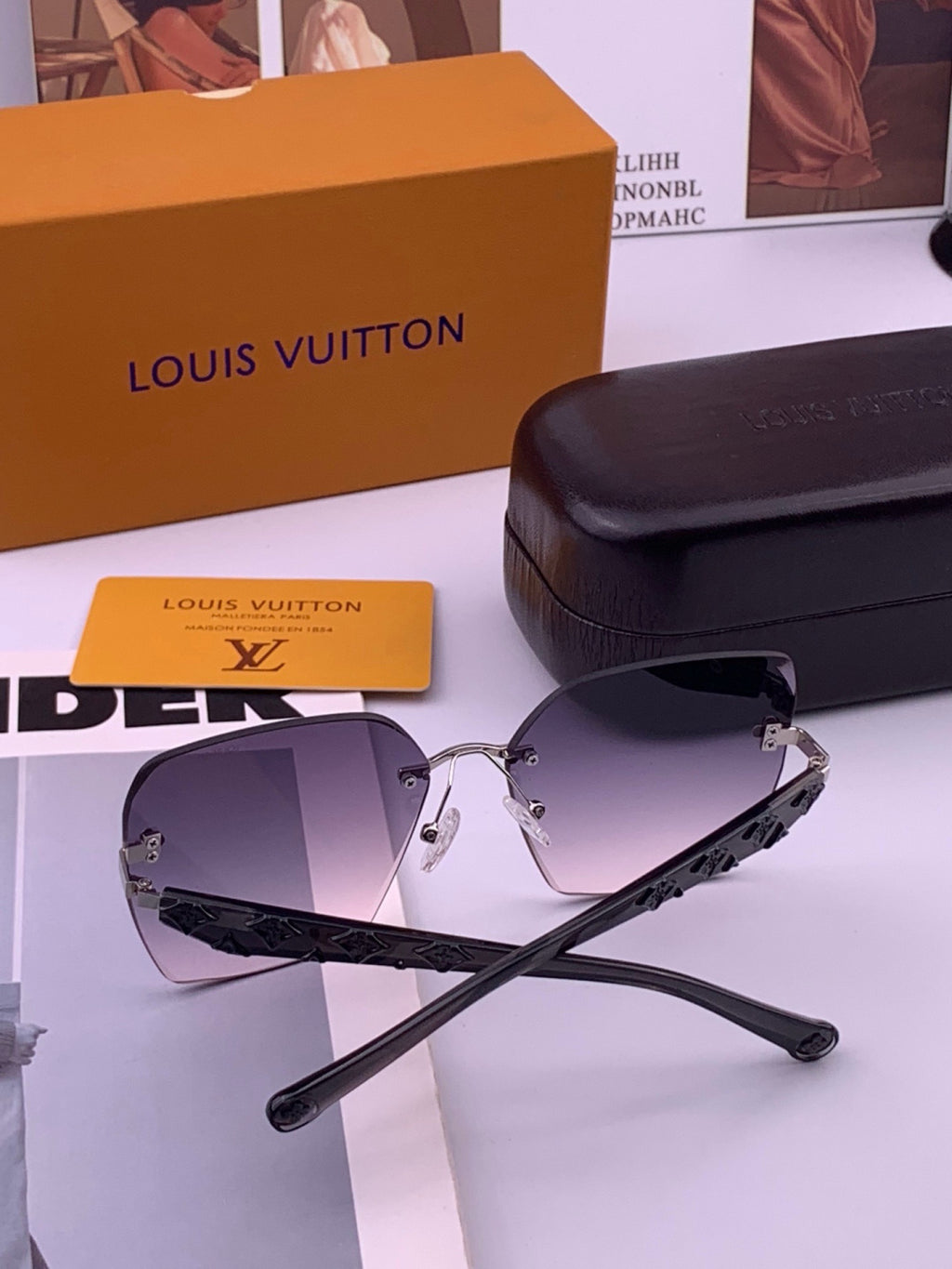 Louis Vuitton L8612 Square Gold Lens Sunglasses for Men & Women - 448513 - detail image 5