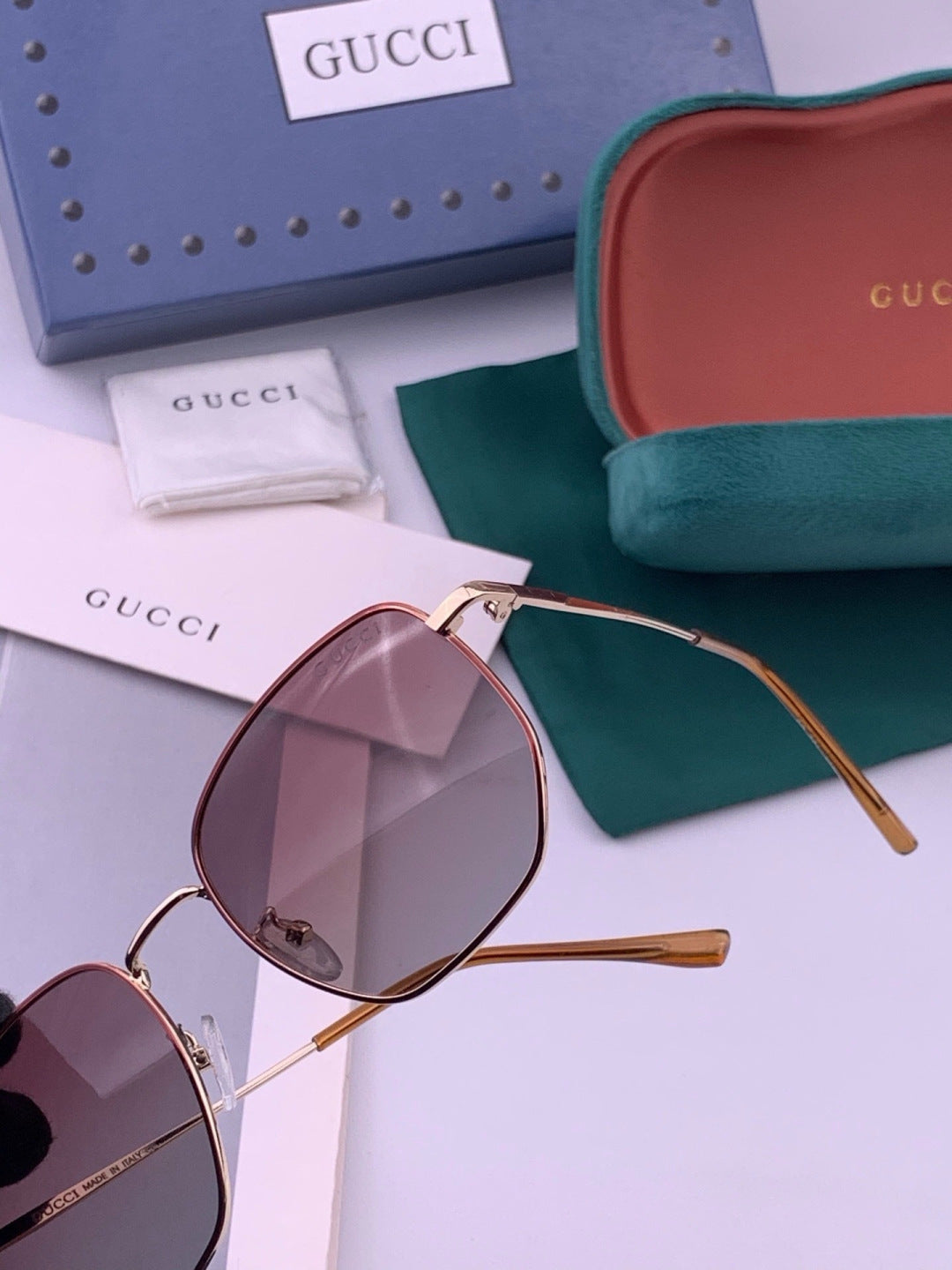 Gucci G9810 Polarized Oversized Black Lens Sunglasses for Men & Women - 448737 - detail image 3