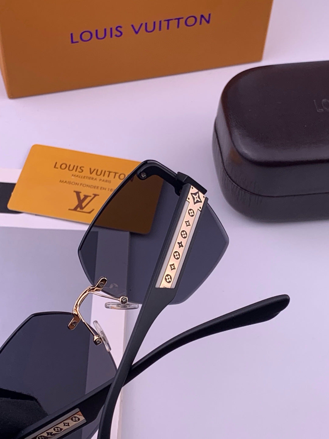 Louis Vuitton L6519 Polarized Square Brown Lens Sunglasses for Men & - 448515 - detail image 5