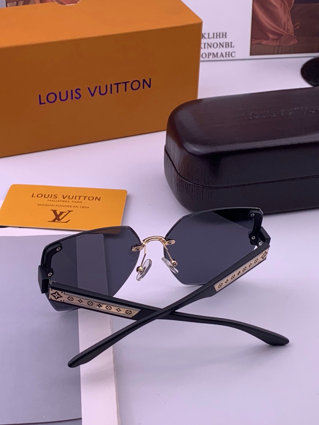 Louis Vuitton L6519 Polarized Square Brown Lens Sunglasses for Men & - 448515 - detail image 6