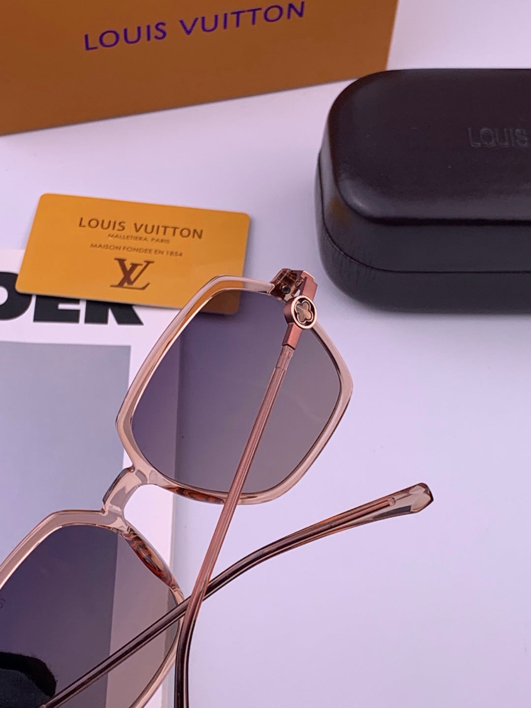 Louis Vuitton Polarized Square Brown Lens Sunglasses for Men & Women - 448516 - detail image 6