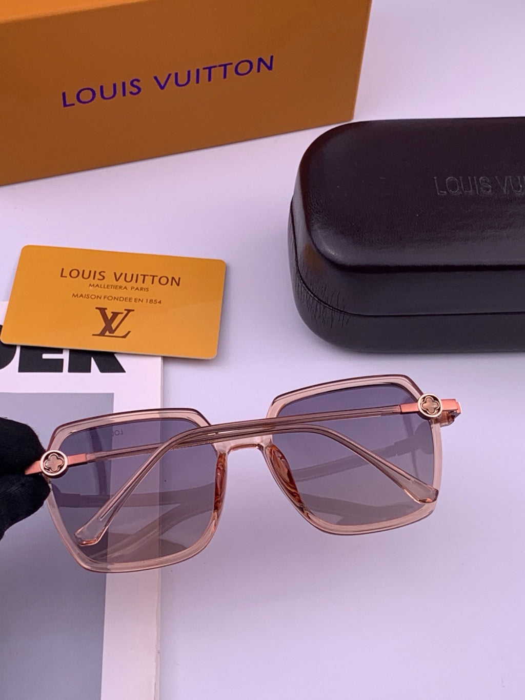 Louis Vuitton Polarized Square Brown Lens Sunglasses for Men & Women - 448516 - detail image 4