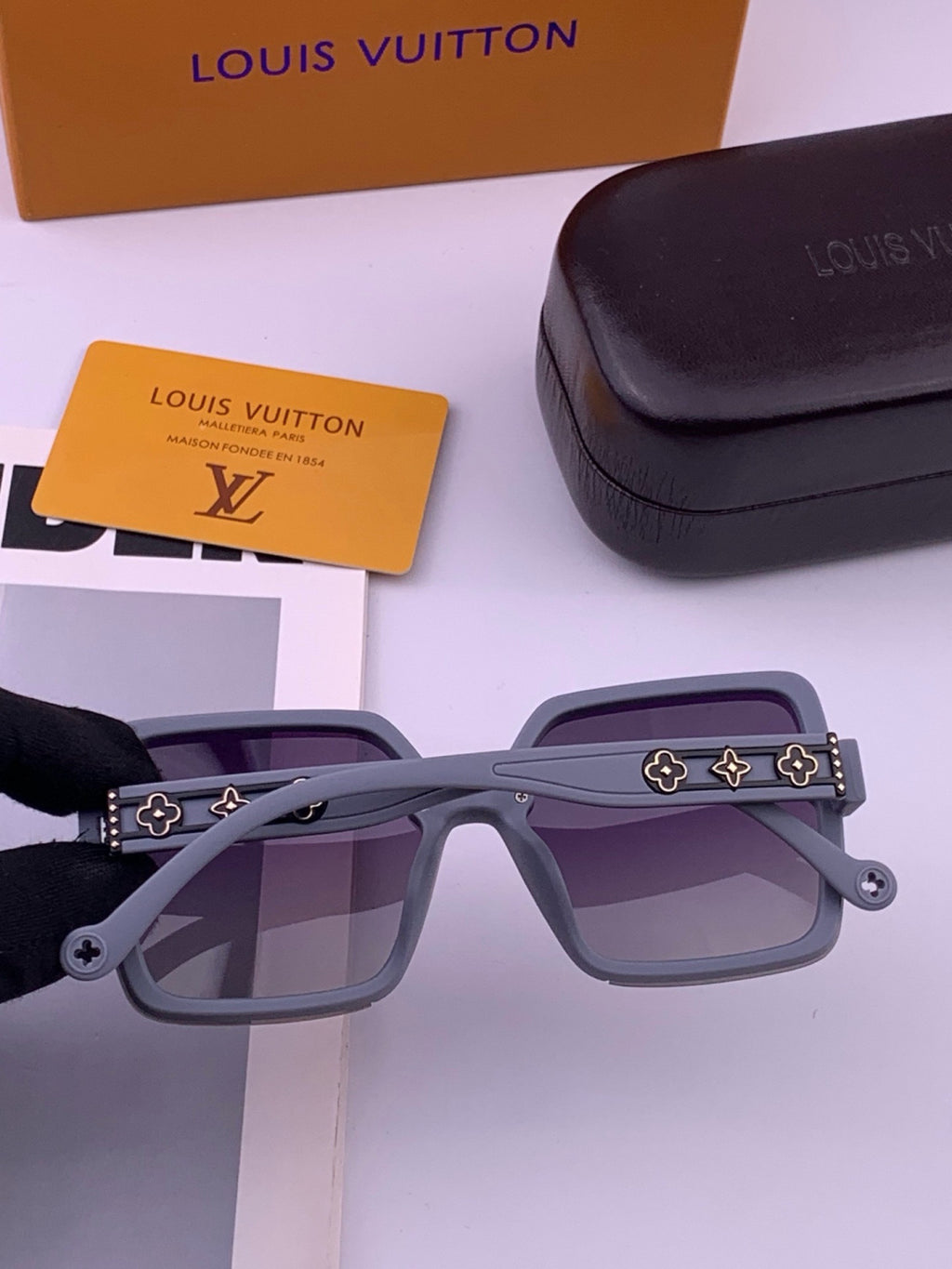 Louis Vuitton L5710 Polarized Square Gold Lens Sunglasses for Men & W - 448517 - detail image 5