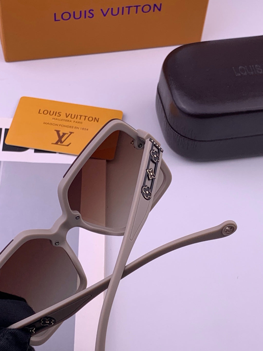Louis Vuitton L5710 Polarized Square Brown Lens Sunglasses for Men & - 448519 - detail image 4