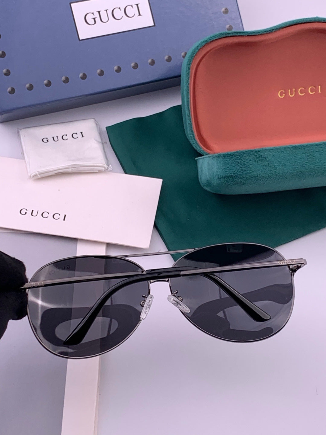 Gucci G9800 Polarized Aviator Black Lens Sunglasses for Men & Women - detail image 4