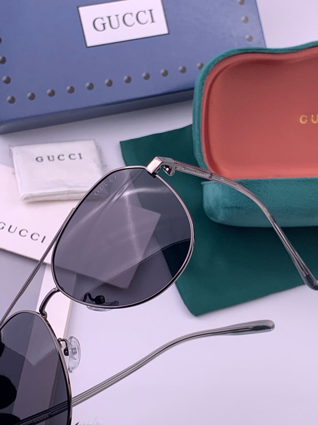 Gucci 5327 Polarized Aviator Gold Lens Sunglasses for Men & Women - 448704 - detail image 3