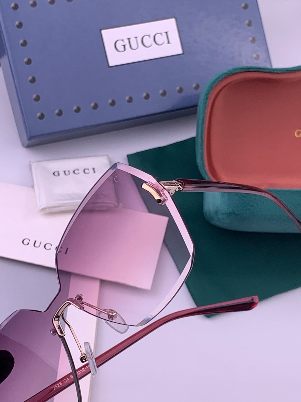 Gucci G8212 Polarized Rimless Black Lens Sunglasses for Men & Women - 448709 - detail image 3