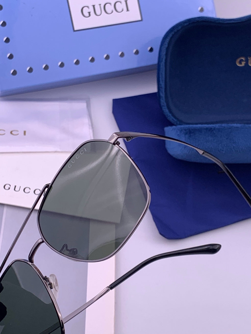 Gucci 0863 Polarized Aviator Gold Lens Sunglasses for Men & Women - 448712 - detail image 3