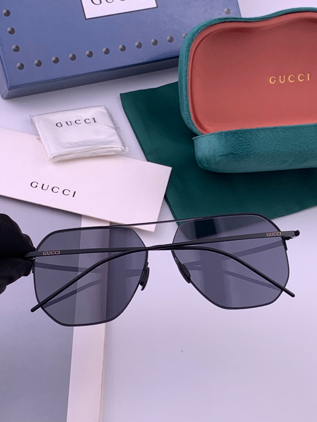 Gucci G3227 Polarized Aviator Gold Lens Sunglasses for Men - detail image 4