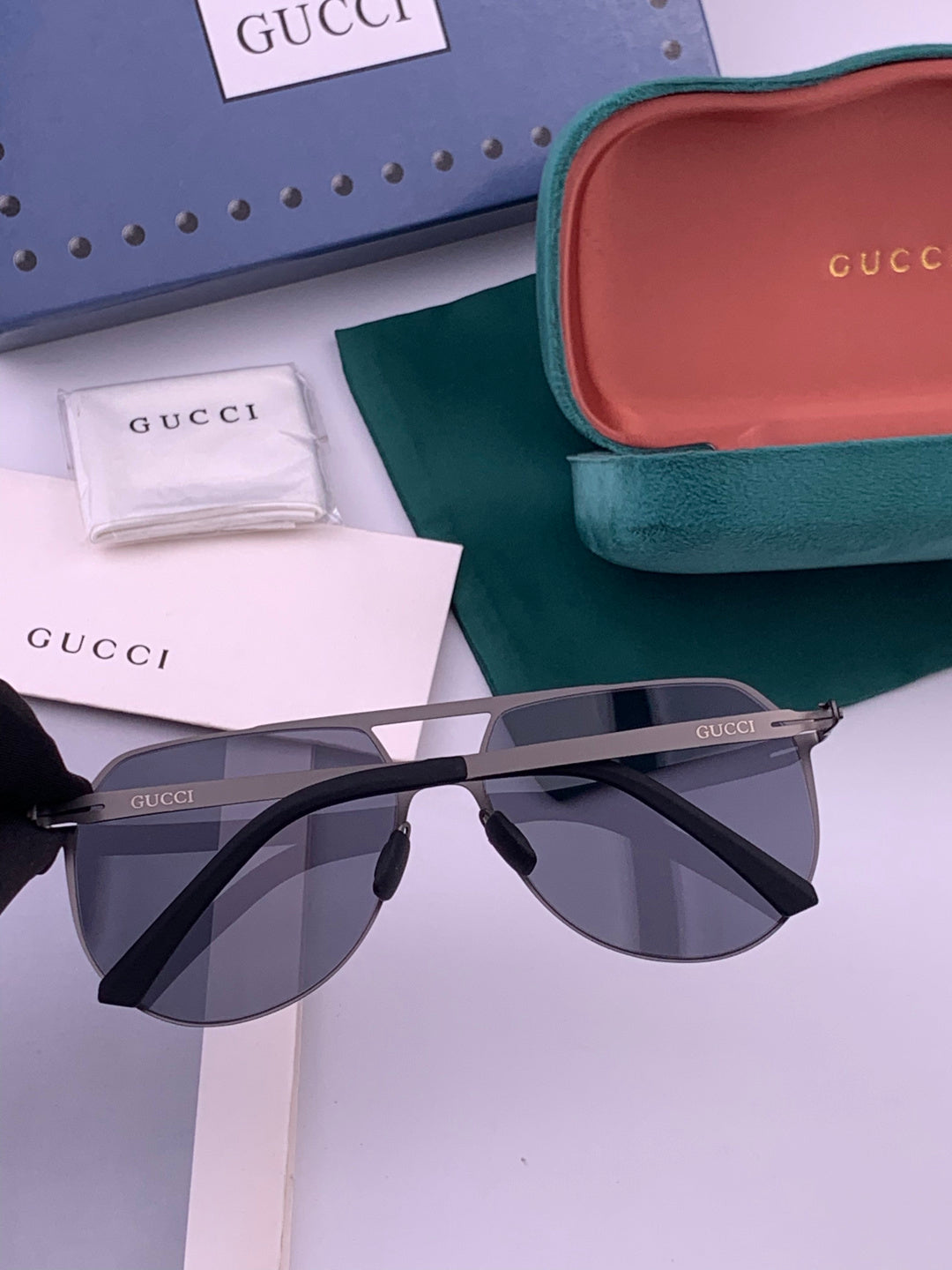 Gucci G2731 Polarized Fashion Black Lens Sunglasses for Men & Women - detail image 5