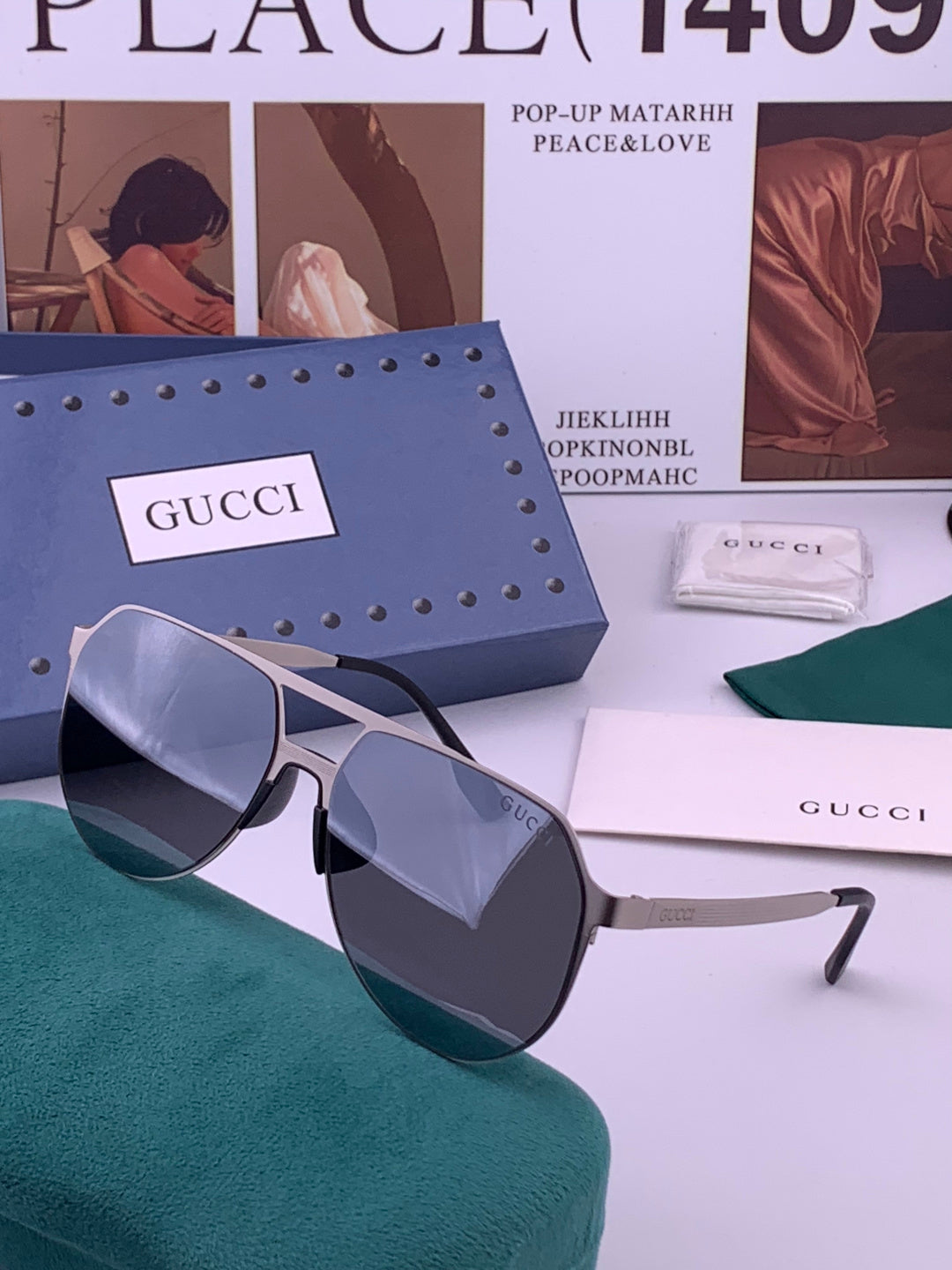 Gucci G7225 Polarized Aviator Gold Lens Sunglasses for Men - detail image 2
