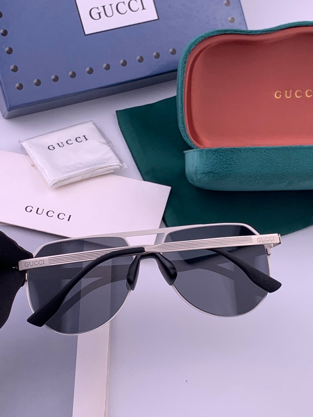 Gucci G7225 Polarized Aviator Gold Lens Sunglasses for Men - detail image 6