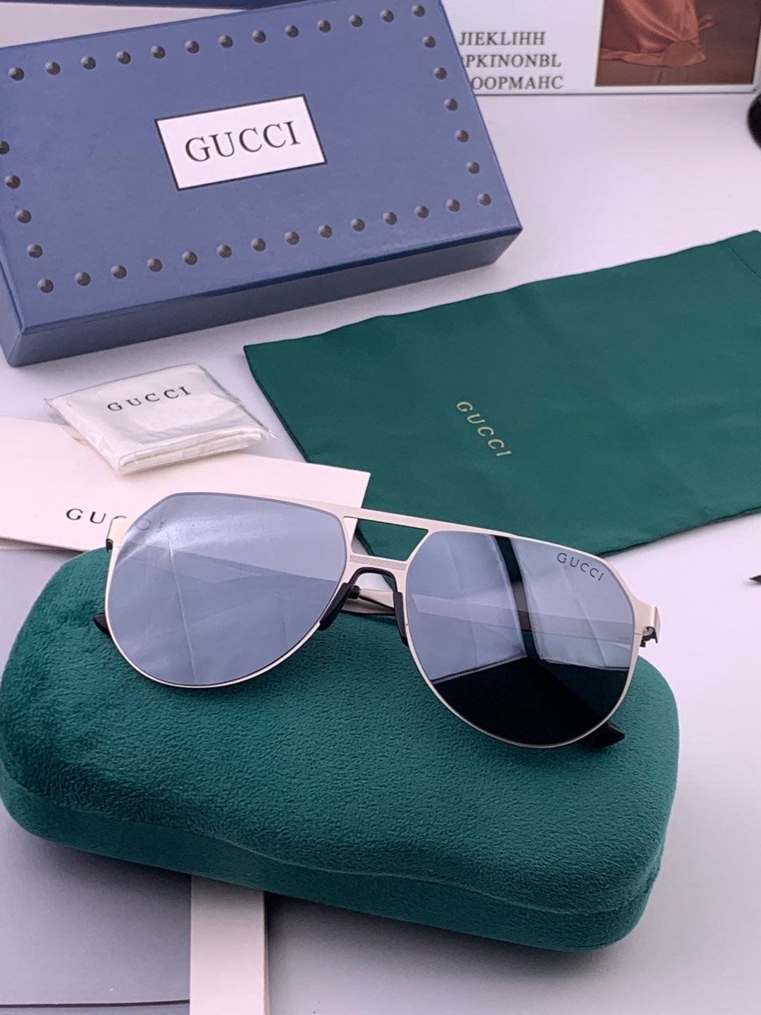 Gucci G7225 Polarized Aviator Gold Lens Sunglasses for Men - detail image 7