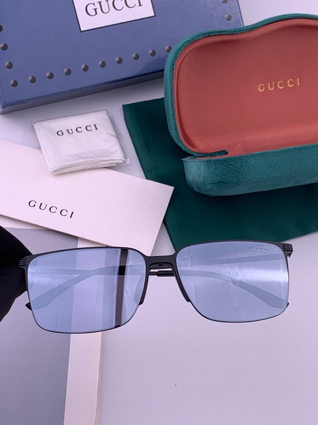 Gucci G01810 Polarized Aviator Gold Lens Sunglasses for Men