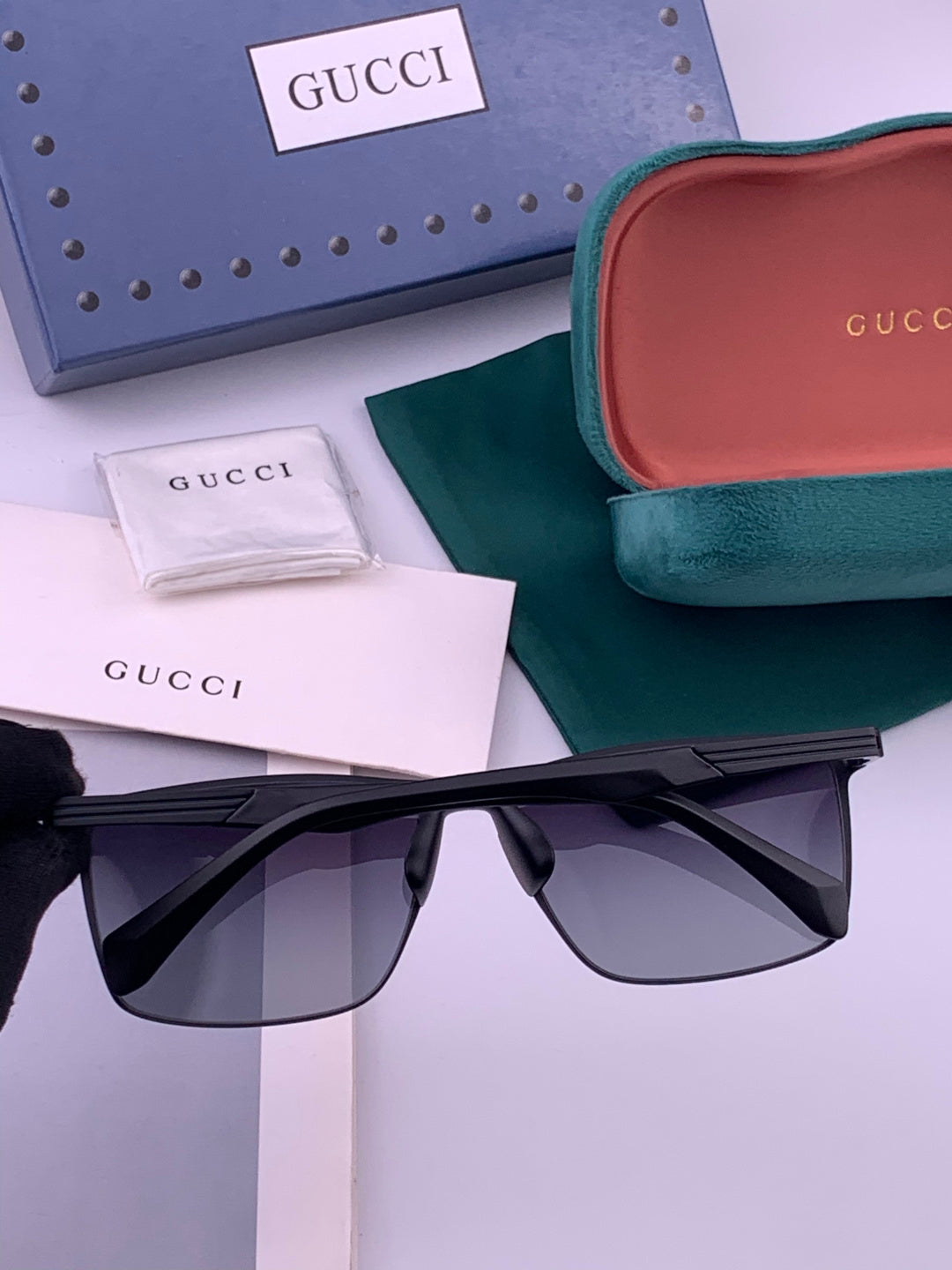 Gucci G197 Polarized Aviator Gold Lens Sunglasses for Men - detail image 4