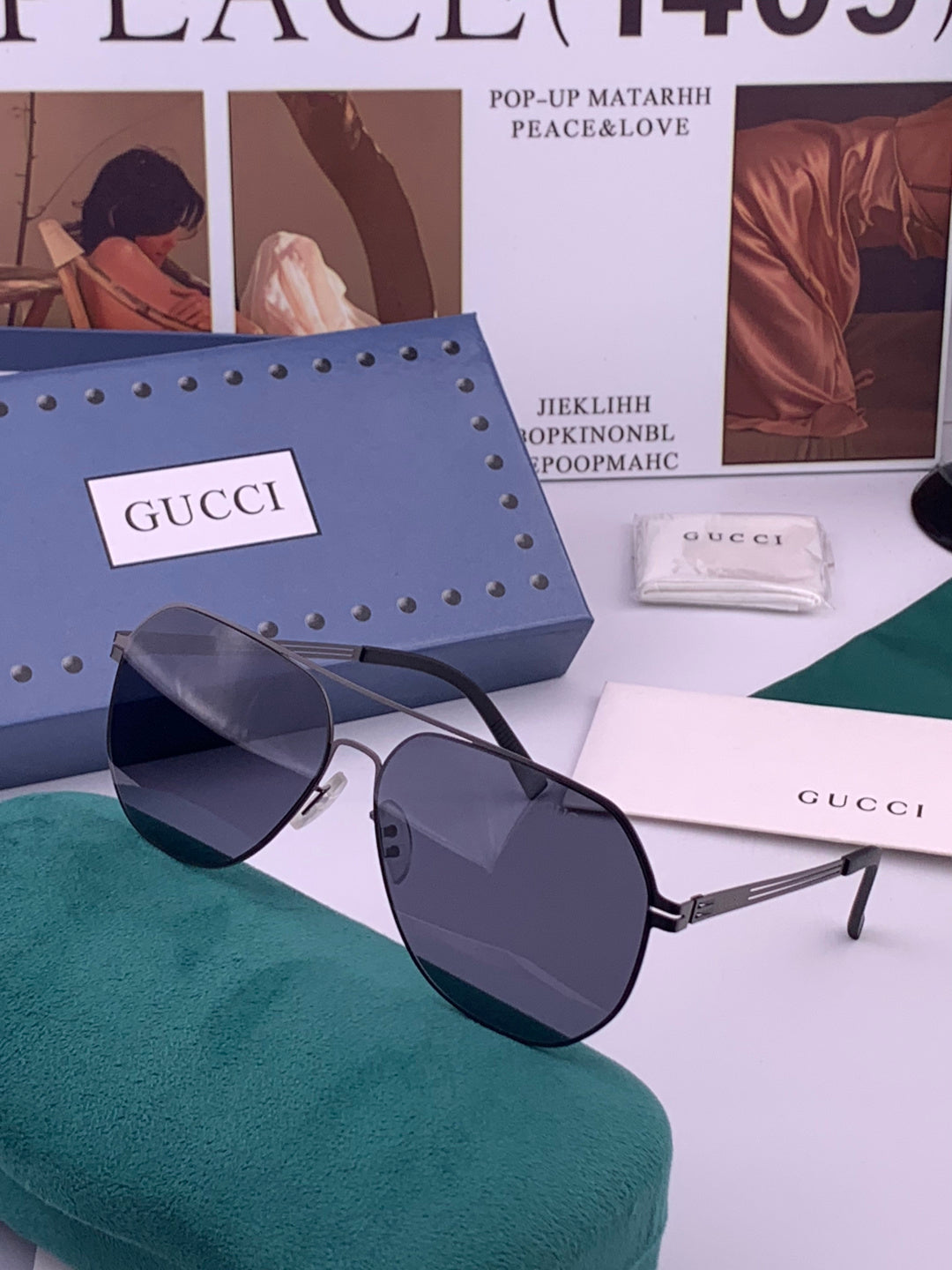 Gucci G911 Polarized Fashion Gold Lens Sunglasses for Men & Women - 448873 - detail image 2
