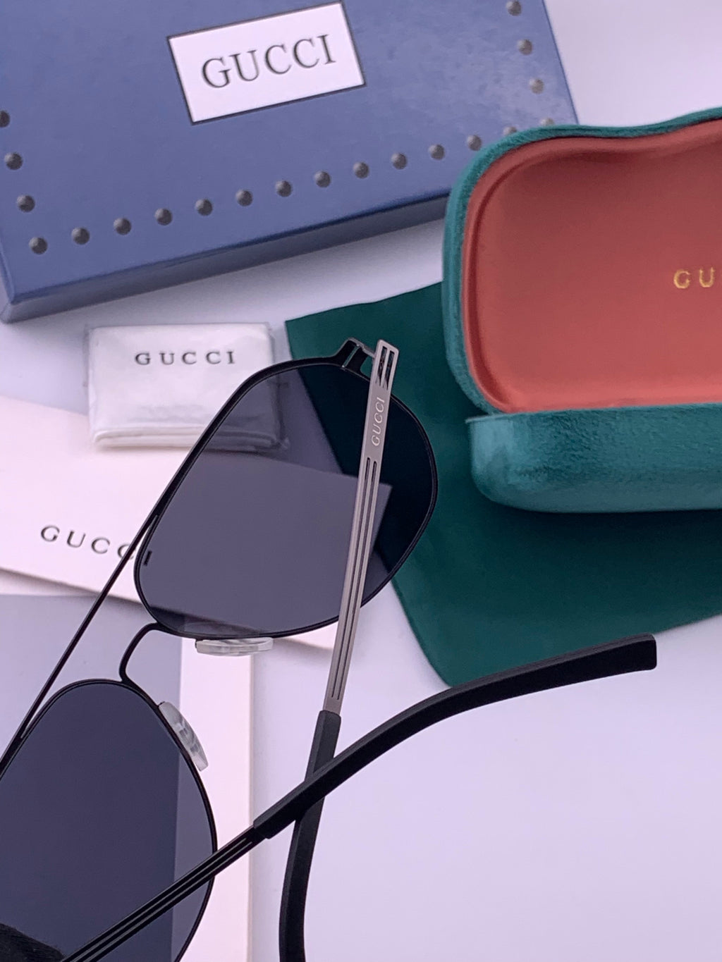 Gucci G911 Polarized Fashion Gold Lens Sunglasses for Men & Women - 448873 - detail image 5