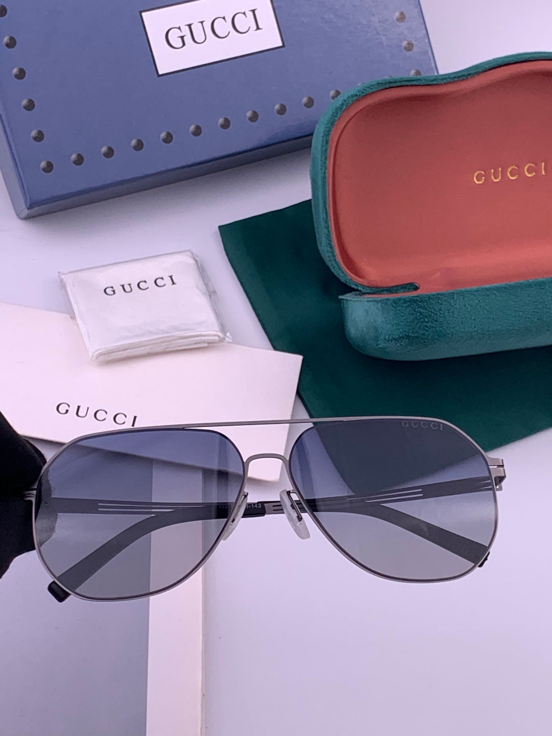 Gucci G911 Polarized Fashion Gold Lens Sunglasses for Men & Women - 448874
