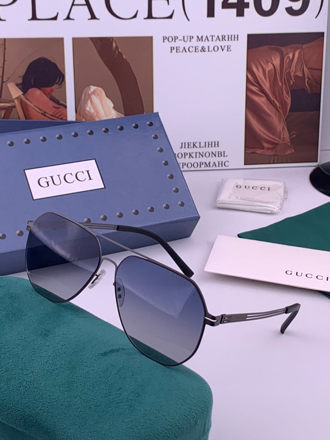 Gucci G911 Polarized Fashion Gold Lens Sunglasses for Men & Women - 448874 - detail image 2
